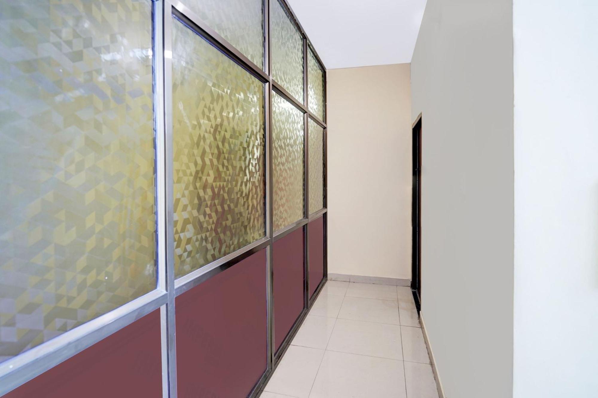 Super Hotel O Blw Kakarmatta Near Banaras Junction Varanasi Exterior photo